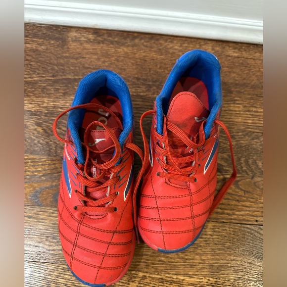 Joma Other - Joma Indoor Soccer Sneakers Little Boys Size 13